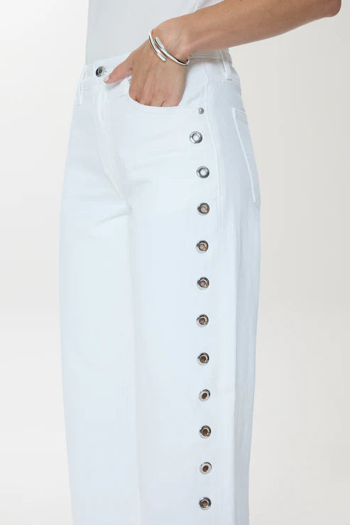 Lexi Jean | Vivid White