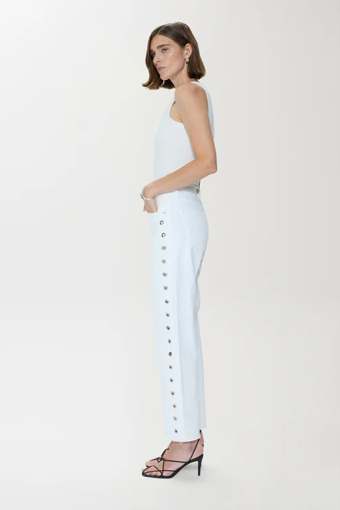 Lexi Jean | Vivid White