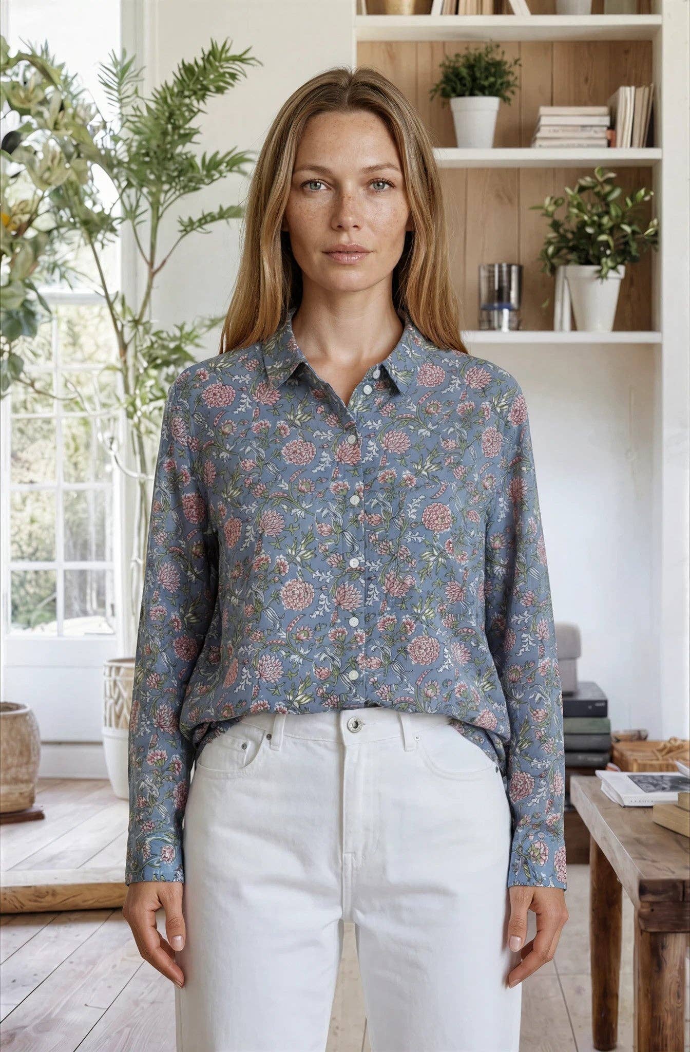 Good Boyfriend Shirt Floral Grey