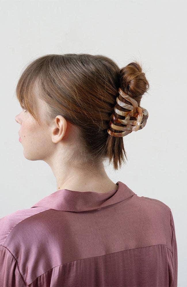 Odelia Claw Clip: Brown