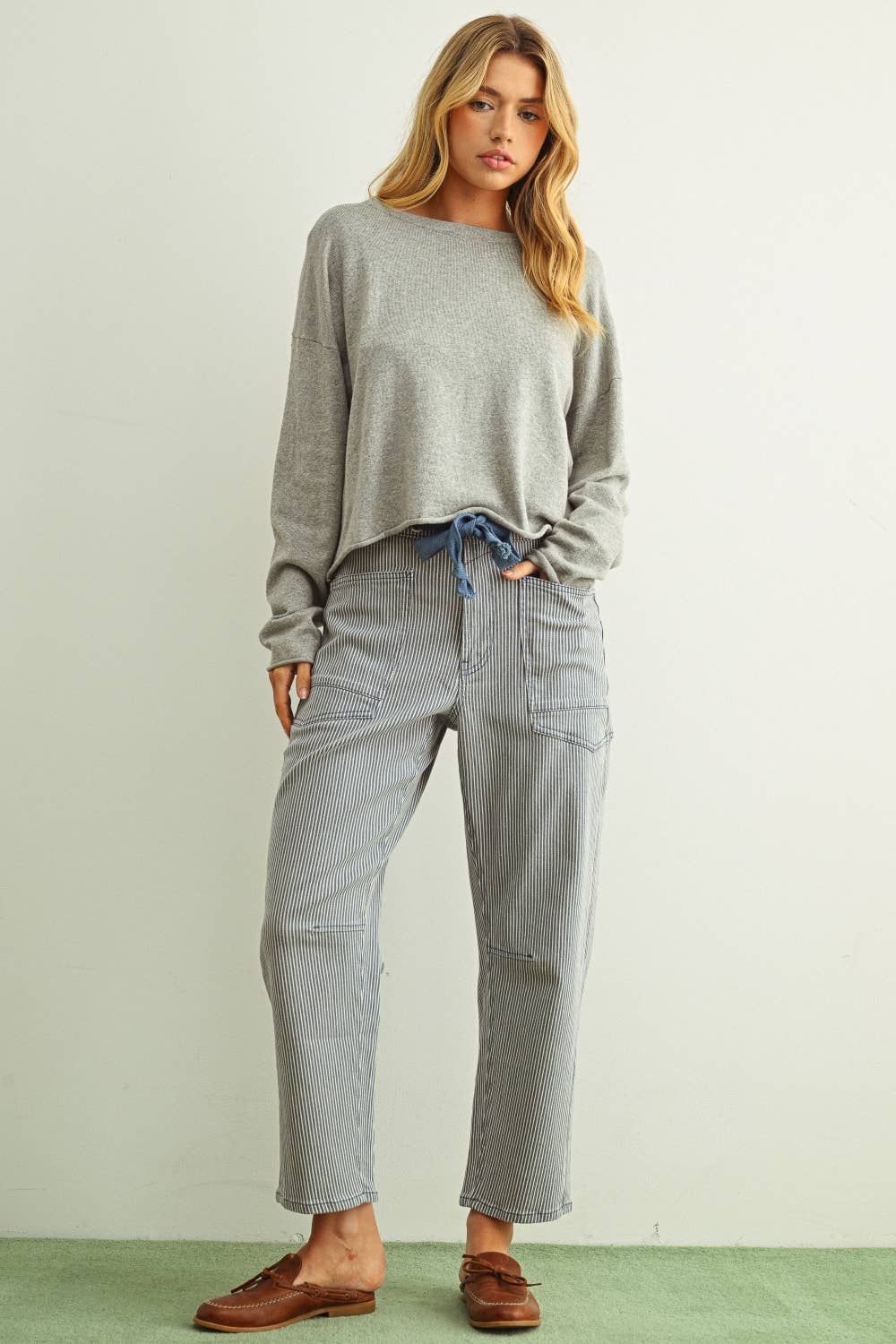 ROLLING HEM TOP MOCHA